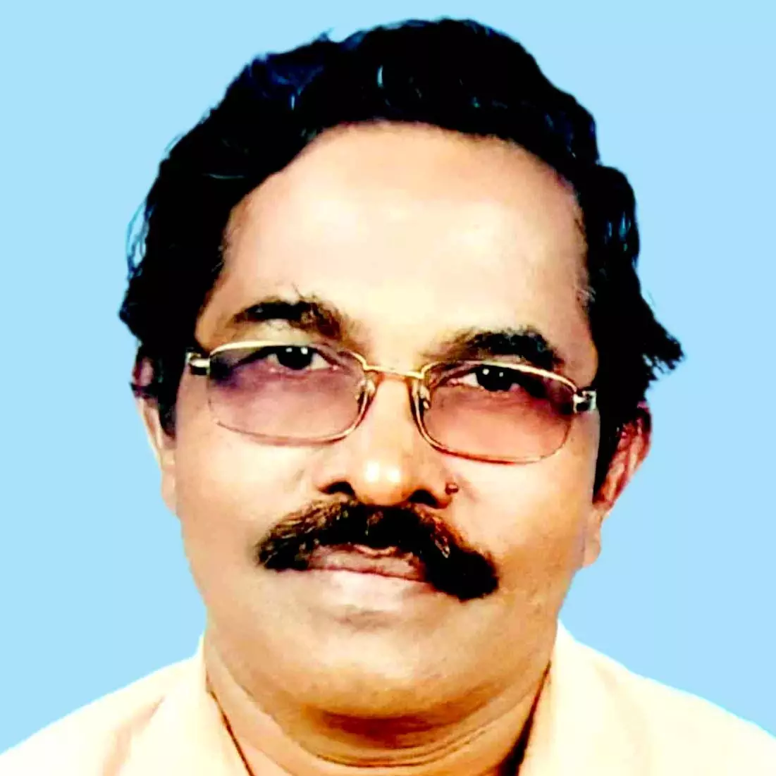 ച​ന്ദ്ര​ൻ നാ​യ​ർ