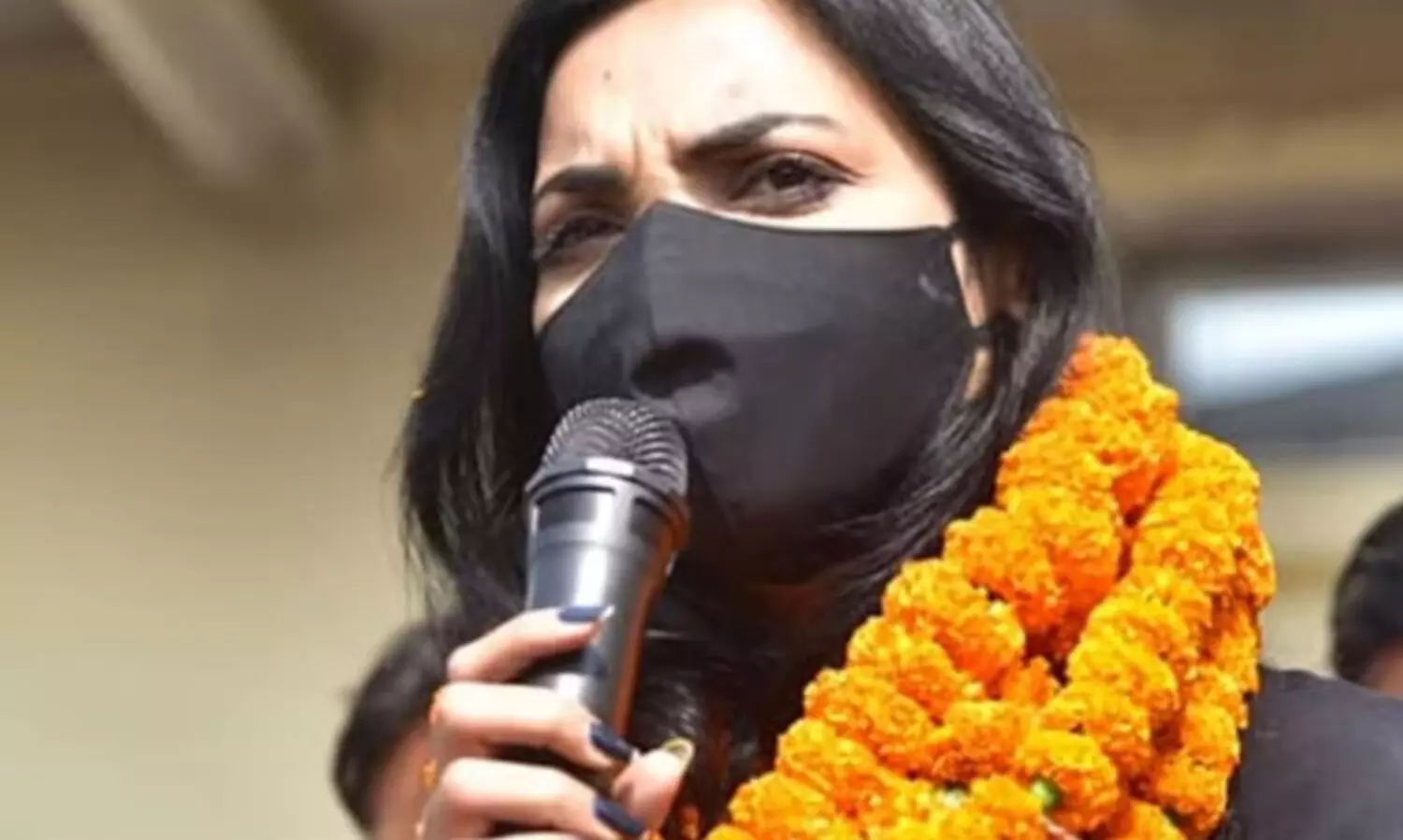 നിതീഷിനെ പുറത്താക്കാതെ മാസ്ക് മാറ്റില്ല; ജെ.ഡി.യു നേതാവ് വീണ്ടും യുടേണടിക്കുമ്പോൾ പ്രതികരിച്ച് പുഷ്പം പ്രിയ