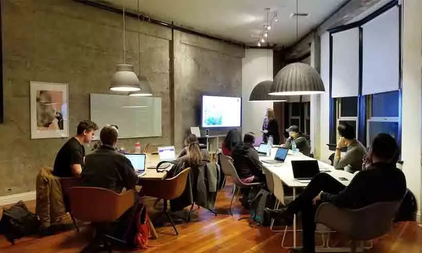 2024ൽ ഈ കമ്പനികളിലുള്ളവരുടെ ജോലി നഷ്ടമാകും....