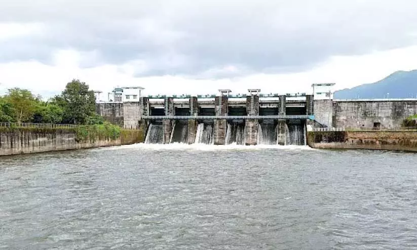 മ​ല​ങ്ക​ര അ​ണ​ക്കെ​ട്ട്