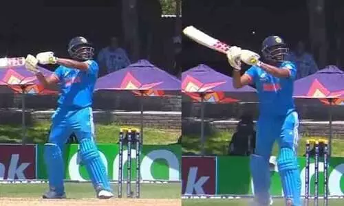 ധോണിയെ വെല്ലുമോ മുഷീർ ഖാന്റെ ‘ഹെലികോപ്റ്റർ’ ഷോട്ട്?; ഏറ്റെടുത്ത് ക്രിക്കറ്റ് ആരാധകർ -Video