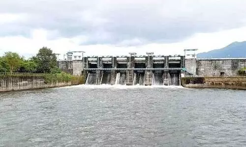 മ​ല​ങ്ക​ര അ​ണ​ക്കെ​ട്ട്