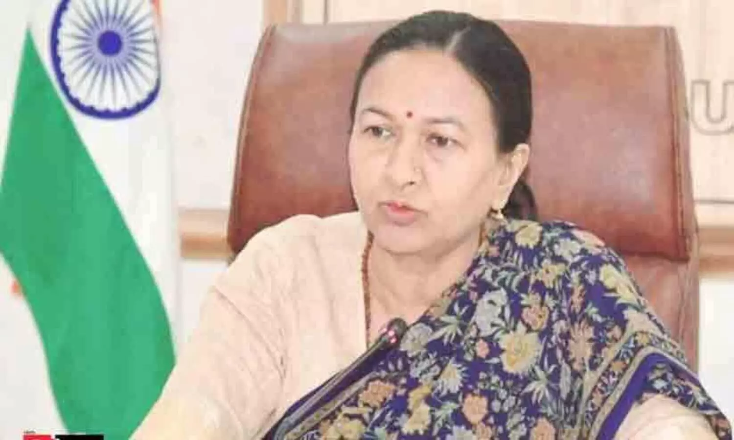 മൂന്നു തവണ സിവിൽ സർവീസിൽ വിജയം നേടി ഉത്തരാഖണ്ഡിലെ ആദ്യ വനിത ചീഫ് സെക്രട്ടറിയായ രാധ രാധുരി