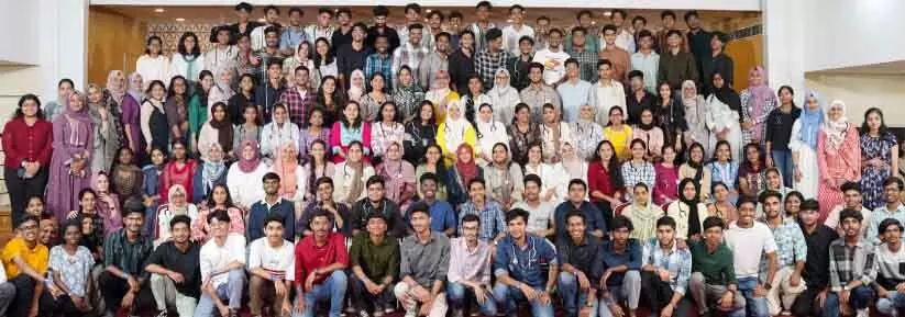 റി​​പ്പീ​​റ്റ് വി​​ജ​​യ​​ത്തി​​ള​​ക്ക​​ത്തി​​ല്‍   റെ​​യ്സ് റി​​പ്പീ​​റ്റേ​​ഴ്സ് പ്രോ​​ഗ്രാം