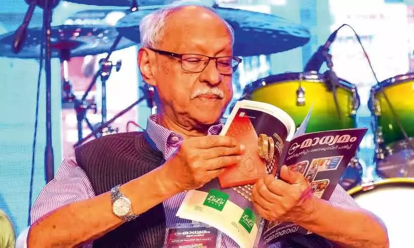 മാധ്യമം ആഴ്​ചപ്പതിപ്പി​ന്റെ സിൽവർ ജൂബിലി പതിപ്പുമായി ദാമോദർ മൗജോ