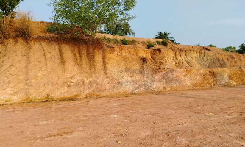 അനധികൃത കുന്നിടിക്കലിന് തടയിട്ട് റവന്യൂ വകുപ്പ്