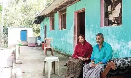 ഷ​റ​ഫു​ദ്ദീ​നും ഭാ​ര്യ റ​ഹീം ജാ​നും