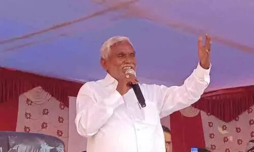 ‘ബിഹാറിൽ സർക്കാറുണ്ടാക്കാൻ എന്തൊരു തിരക്കായിരുന്നു! ഝാർഖണ്ഡിൽ 18 മണിക്കൂറായിട്ടും മിണ്ടാട്ടമില്ല’, വിമർശനവുമായി കോൺഗ്രസ്