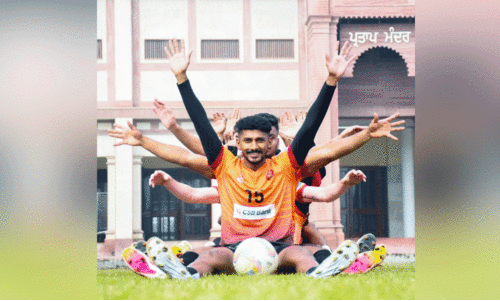 ഗോ​കു​ലം കേ​ര​ള താ​ര​ങ്ങ​ളു​ടെ പ​രി​ശീ​ല​നം