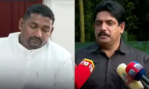 സി.പി.എം കൗൺസിലർ എയർപോഡ് മോഷ്ടിച്ചെന്ന് കേരളാ കോൺഗ്രസ് അംഗത്തിന്റെ പരാതി; പാലാ നഗരസഭയിൽ ഇടതുമുന്നണി ബന്ധത്തിൽ ഉലച്ചിൽ