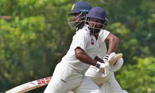 സഞ്ജുവിനും സചിൻ ബേബിക്കും രോഹൻ പ്രേമിനും അർധസെഞ്ച്വറി; തകർച്ചയിൽനിന്ന് കരകയറി കേരളം സഞ്ജുവിനും സചിൻ ബേബിക്കും രോഹൻ പ്രേമിനും അർധസെഞ്ച്വറി; തകർച്ചയിൽനിന്ന് കരകയറി കേരളം