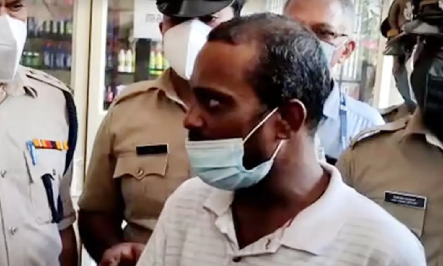 വടകര താലൂക്ക് ഓഫീസ് തീവെപ്പ് കേസ് പ്രതിയെ വെറുതെ വിട്ടു