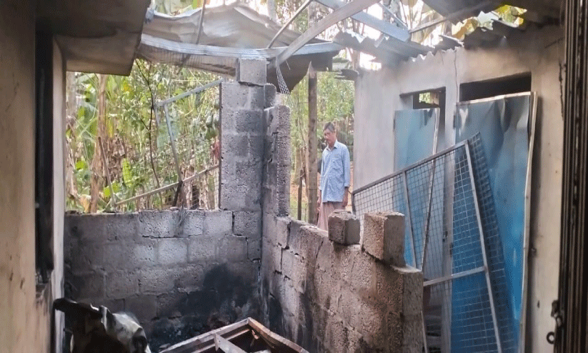 പാ​ച​ക വാ​ത​ക സി​ലി​ണ്ട​ർ പൊ​ട്ടി​ത്തെ​റി​ച്ച് ദ​മ്പ​തി​ക​ൾ​ക്ക് ഗു​രു​ത​ര പ​രി​ക്ക്