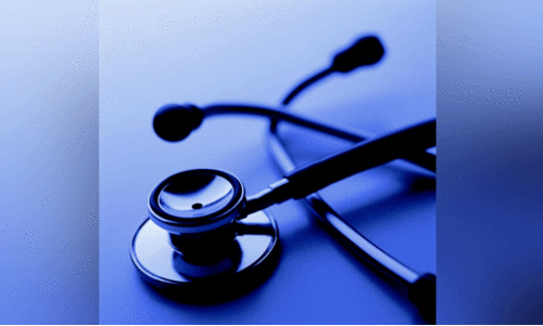 താളം തെറ്റി കൊട്ടിയൂർ കുടുംബാരോഗ്യ കേന്ദ്രം; ഡോക്ടർമാരുടെ സേവനമില്ല, രോഗികൾ വലയുന്നു താളം തെറ്റി കൊട്ടിയൂർ കുടുംബാരോഗ്യ കേന്ദ്രം; ഡോക്ടർമാരുടെ സേവനമില്ല, രോഗികൾ വലയുന്നു