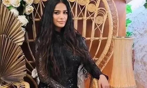 Poonam Pandey alive  Actress new video out