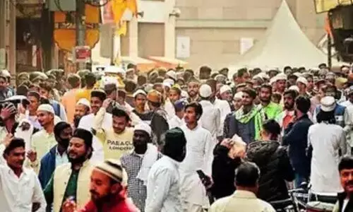 ഗ്യാ​ൻ​വാ​പി മ​സ്ജി​ദി​ൽ ജു​മു​അക്ക് വ​ൻ​ജ​നാ​വ​ലി; ബ​ന്ദ് സ​മാ​ധാ​ന​പ​രം