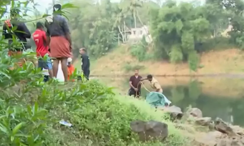 പമ്പ നദിയിൽ ഒഴുക്കിൽപെട്ട് അച്ഛനും മകളും സഹോദരപുത്രനും മരിച്ചു