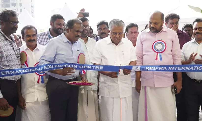 വ്യാവസായിക മുന്നേറ്റം ഉറപ്പുവരുത്താനുള്ള സർക്കാർ ഇടപെടലുകൾ ഫലം കാണുന്നുവെന്ന് മുഖ്യമന്ത്രി വ്യാവസായിക മുന്നേറ്റം ഉറപ്പുവരുത്താനുള്ള സർക്കാർ ഇടപെടലുകൾ ഫലം കാണുന്നുവെന്ന് മുഖ്യമന്ത്രി