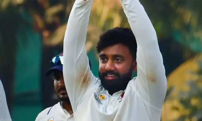 അഞ്ചു വിക്കറ്റ് വീഴ്ത്തി മുലാനി; ഇന്ത്യ എക്ക് പരമ്പര