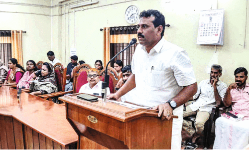 അ​തി ദ​രി​ദ്ര​രെ ചേ​ർ​ത്തു​പി​ടി​ച്ച് വ​ണ്ടൂ​ർ പ​ഞ്ചാ​യ​ത്ത്