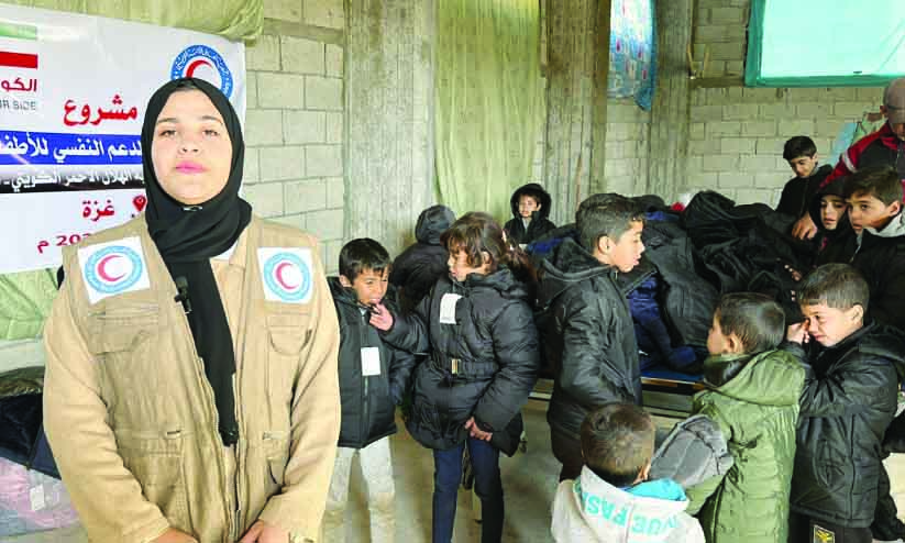 ഗ​സ്സ​യി​ലെ കു​ട്ടി​ക​ളു​ടെ ത​ണു​പ്പ​ക​റ്റാ​ൻ കെ.​ആ​ർ.​സി.​എ​സ് വ​സ്ത്ര​വി​ത​ര​ണം