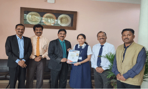 കൊ​മേ​ഴ്‌​സ് ഒ​ളി​മ്പ്യാ​ഡി​ൽ ഇ​ന്ത്യ​ൻ സ്‌​കൂ​ൾ വി​ദ്യാ​ർ​ഥി​നി​ക്ക് മി​ക​ച്ച നേ​ട്ടം