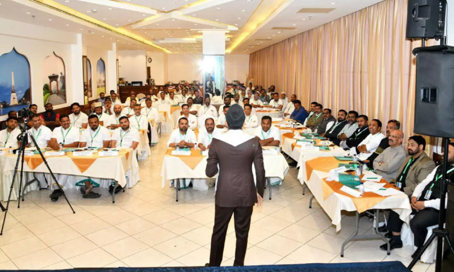 കെ.​എം.​സി.​സി കാ​സ​ർ​കോ​ട് ജി​ല്ല ക​മ്മി​റ്റി ലീ​ഡ​ർ​ഷി​പ് ക്യാ​മ്പ്