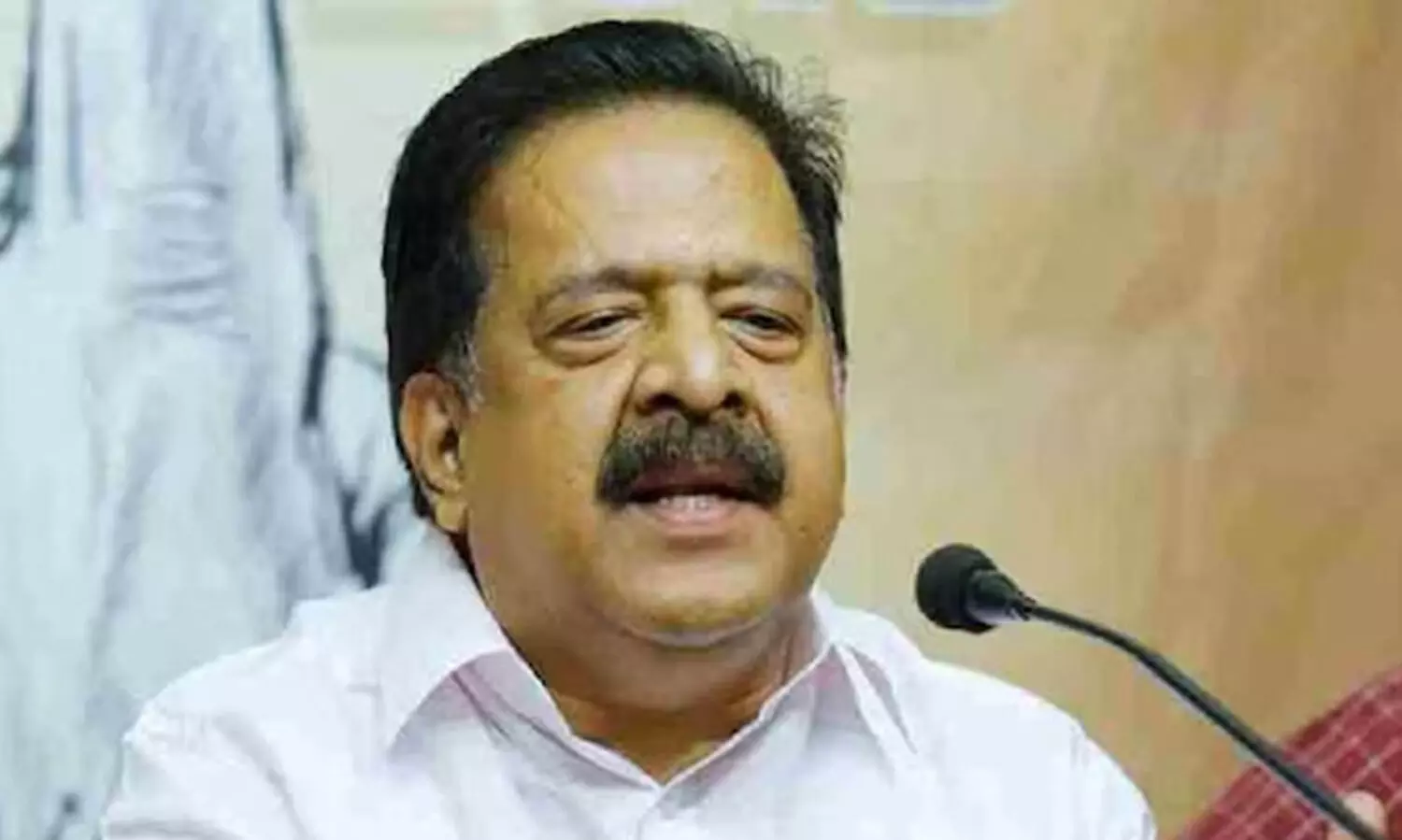 ബജറ്റ് പ്രസംഗം ജനങ്ങളെ പറ്റിക്കാനുള്ള വ്യാജരേഖയെന്ന് രമേശ് ചെന്നിത്തല