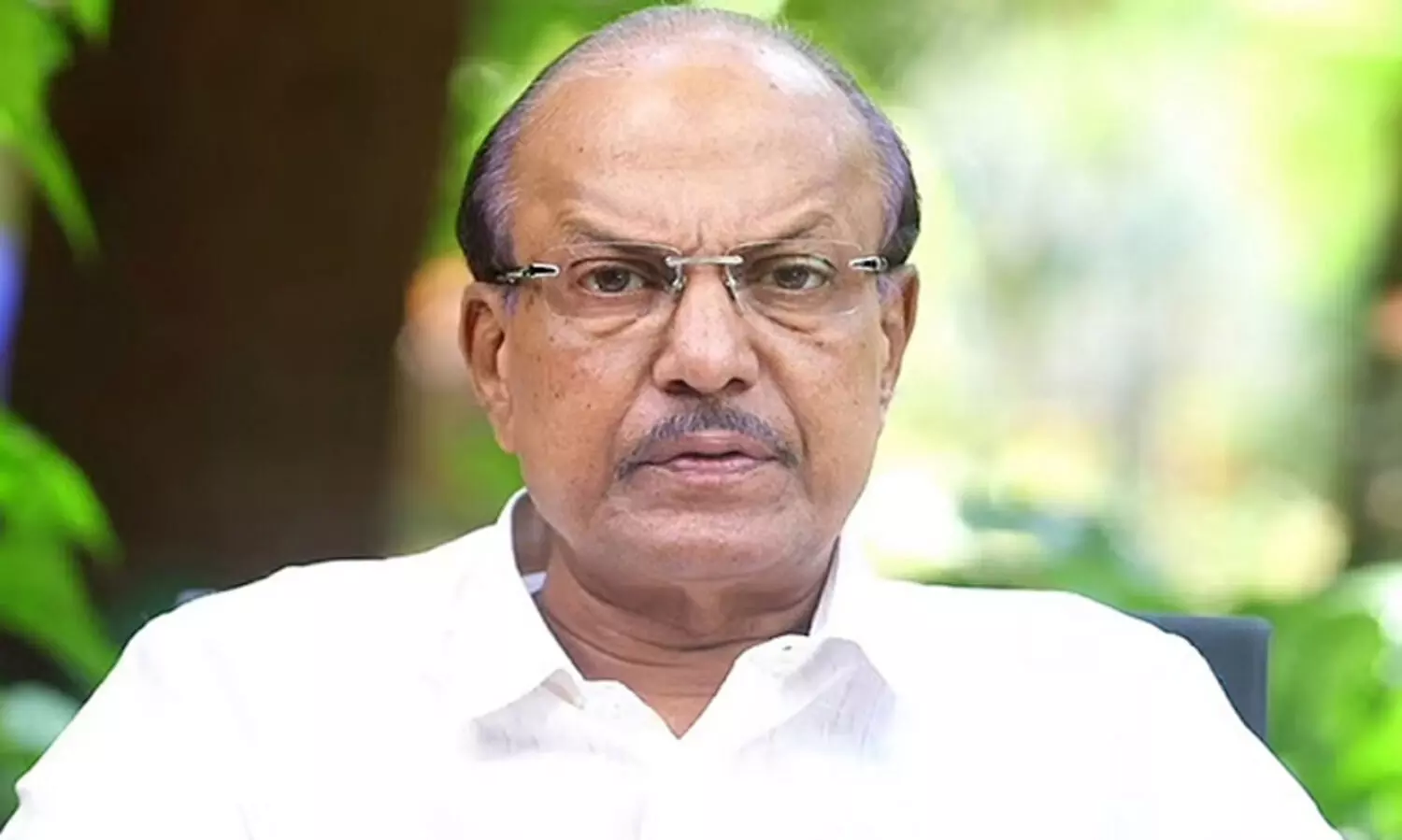 പ്രയാസങ്ങളും ബുദ്ധിമുട്ടുകളും തുടരുമെന്നും കൂടുതല്‍ താഴോട്ട് പോകുമെന്നുമുള്ള പ്രഖ്യാപനമാണ് ബജറ്റെന്ന് പി.കെ കുഞ്ഞാലിക്കുട്ടി