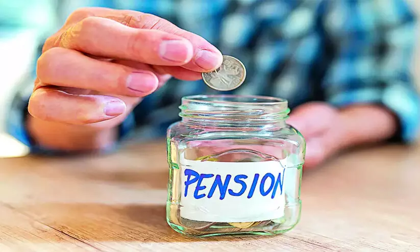 സർക്കാർ ജീവനക്കാർക്കും പെൻഷൻകാർക്കും ഒരു ഗഡു ഡി.എ; പങ്കാളിത്ത പെൻഷന് പകരം സുരക്ഷിതത്വം ഉറപ്പാക്കുന്ന പുതിയ പദ്ധതി