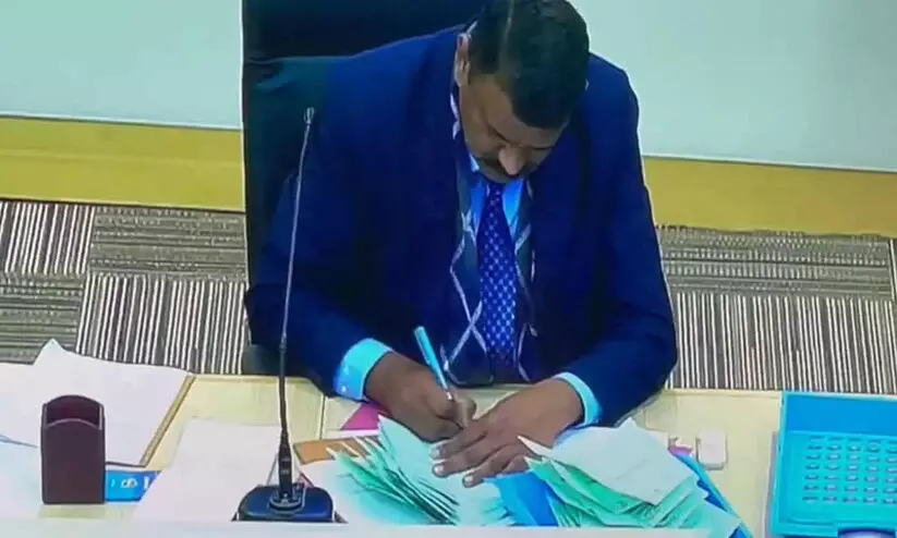 returning officer returning officer