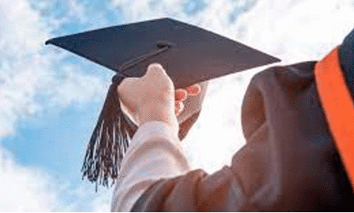 വി​ദേ​ശ വി​ദ്യാ​ർ​ഥി​ക​ൾ കൂ​ടു​ത​ലും  ക​ർ​ണാ​ട​ക​യി​ൽ