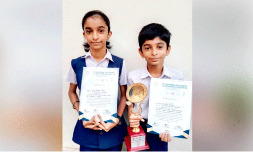 ഇരപിടിയൻ ഇനി വെറും ചെടിയല്ല;  ഗവേഷണ പ്രബന്ധവുമായി സഹോദരങ്ങൾ ദേശീയ ബാലശാസ്ത്ര കോൺഗ്രസിലേക്ക്