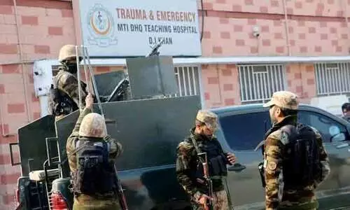 പാ​കി​സ്താ​നി​ൽ പൊ​ലീ​സ് സ്റ്റേ​ഷ​ൻ ആ​ക്ര​മി​ച്ച് പ​ത്തു​പേ​രെ വധിച്ചു