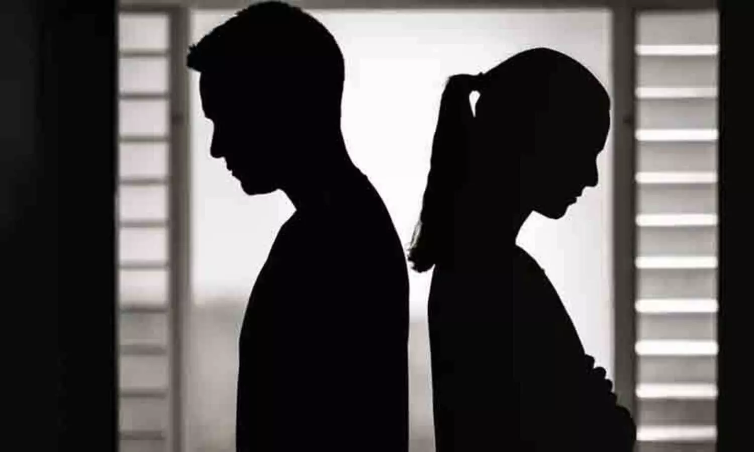 ഉത്തരാഖണ്ഡിൽ ലിവ് ഇൻ റിലേഷൻ ബന്ധങ്ങൾക്ക് തടവു ശിക്ഷ; ഒന്നിച്ചു ജീവിക്കണമെങ്കിൽ വിവാഹം രജിസ്റ്റർ ചെയ്യണം