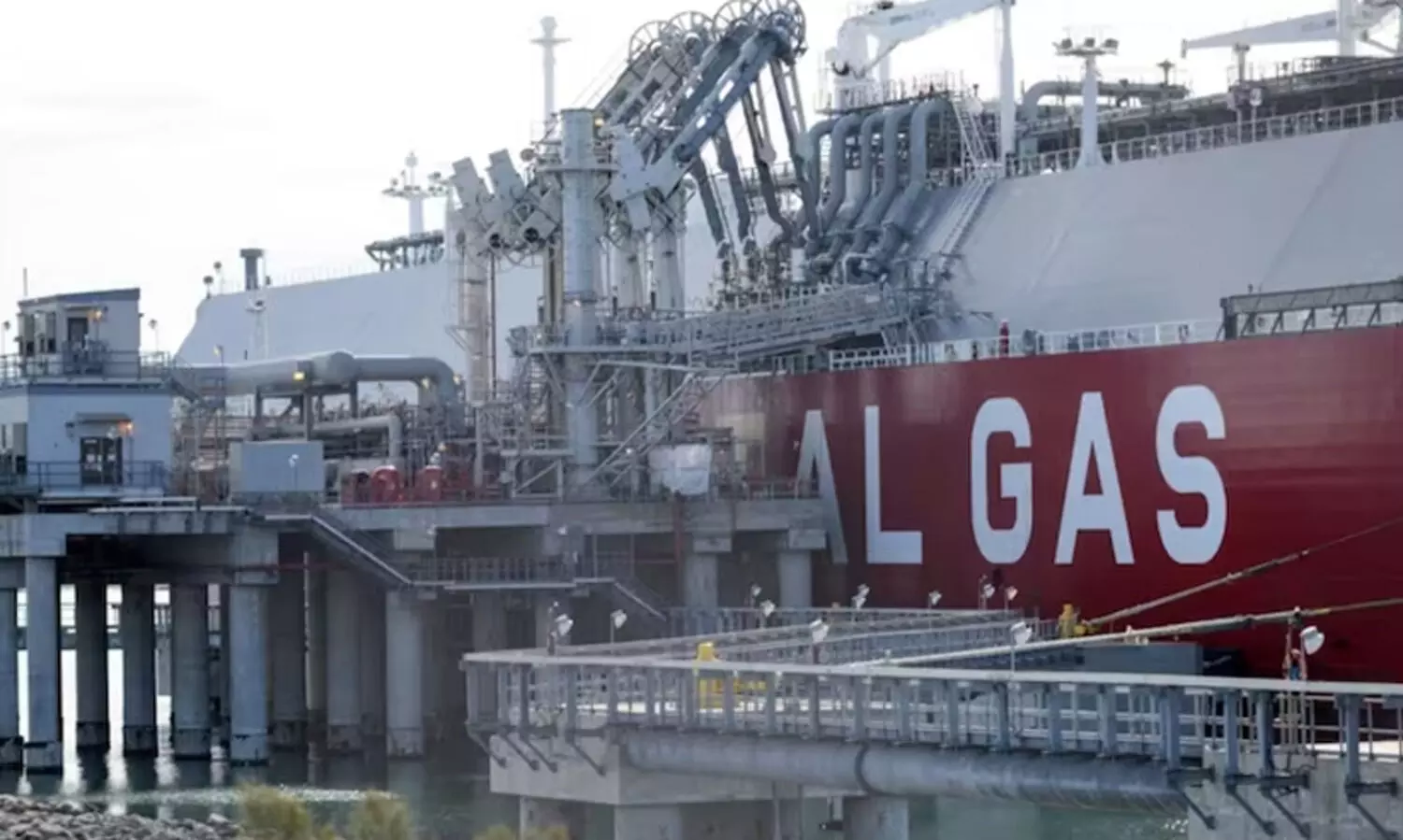 ഖത്തറിൽ നിന്നുള്ള എൽ.എൻ.ജി ഇറക്കുമതി 2048 വരെ നീട്ടാൻ ഇന്ത്യ