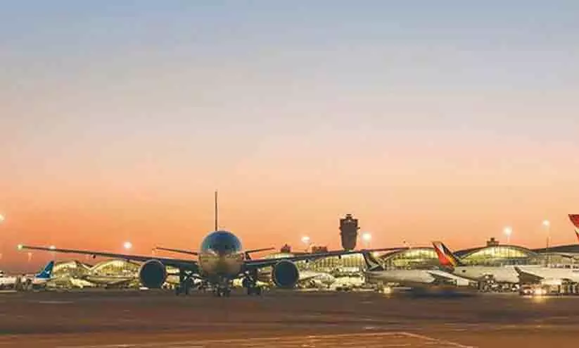 ടോ ട്രക്കിൽ നിന്ന് വീണ 34കാരൻ വിമാനമിടിച്ച് മരിച്ചു