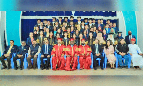 ഇ​ന്ത്യ​ൻ സ്കൂ​ൾ ഇ​ബ്രി​യി​ൽ ന​ട​ന്ന  പ​ന്ത്ര​ണ്ടാം ക്ലാ​സി​ന്‍റെ  ഗ്രാ​ജ്വേ​ഷ​ൻ സെ​റി​മ​ണി​യി​ൽ​നി​ന്ന്