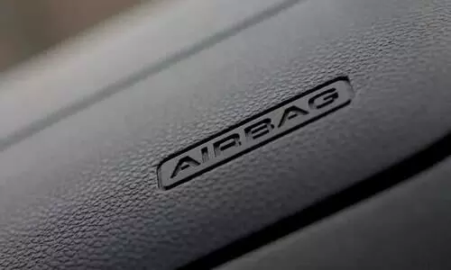 എയര്‍ബാഗ് പ്രവര്‍ത്തിച്ചില്ല; വാഹനത്തിന്റെ വില തിരിച്ചു നല്‍കാന്‍ മലപ്പുറം ഉപഭോക്തൃ കമ്മീഷന്‍ ഉത്തരവ്