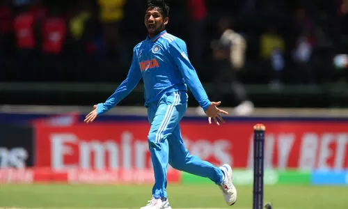 ലിംബാനിക്ക് മൂന്ന് വിക്കറ്റ്; ദക്ഷിണാഫ്രിക്കക്കെതിരെ ഇന്ത്യക്ക് 245 റൺസ് വിജയലക്ഷ്യം