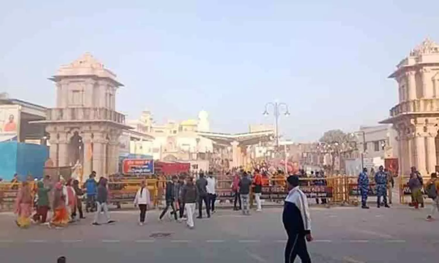 അയോധ്യയിൽ കെ.എഫ്.സിക്ക് കട തുടങ്ങാം; എന്നാൽ ഒരു നിബന്ധനയുണ്ട്  -നയം വ്യക്തമാക്കി യു.പി സർക്കാർ