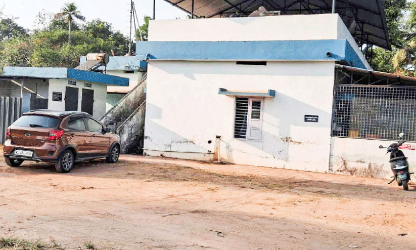 അരൂർ ഗവ. ആശുപത്രി കെട്ടിടത്തിന് ബജറ്റിൽ മൂന്നുകോടി അരൂർ ഗവ. ആശുപത്രി കെട്ടിടത്തിന് ബജറ്റിൽ മൂന്നുകോടി