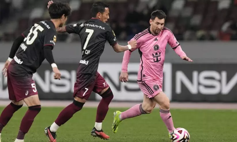 മെസ്സിയുടെ ഇന്റർ മയാമിക്ക് ജപ്പാനിൽ തോൽവി; വിസൽ കോബെയോട് തോറ്റത് പെനാൽറ്റി ഷൂട്ടൗട്ടിൽ മെസ്സിയുടെ ഇന്റർ മയാമിക്ക് ജപ്പാനിൽ തോൽവി; വിസൽ കോബെയോട് തോറ്റത് പെനാൽറ്റി ഷൂട്ടൗട്ടിൽ