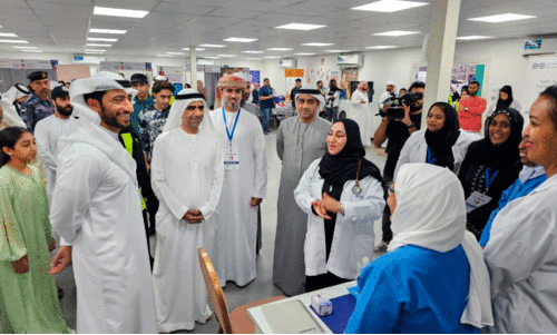 ഉദ്ഘാടനശേഷം ശൈഖ് അബ്ദുല്ല ബിൻ ഹമദ് ബിൻ സെയ്ഫ് അൽശർഖി ക്യാമ്പ് സന്ദര്ശിക്കുന്നു ഉദ്ഘാടനശേഷം ശൈഖ് അബ്ദുല്ല ബിൻ ഹമദ് ബിൻ സെയ്ഫ് അൽശർഖി ക്യാമ്പ് സന്ദര്ശിക്കുന്നു