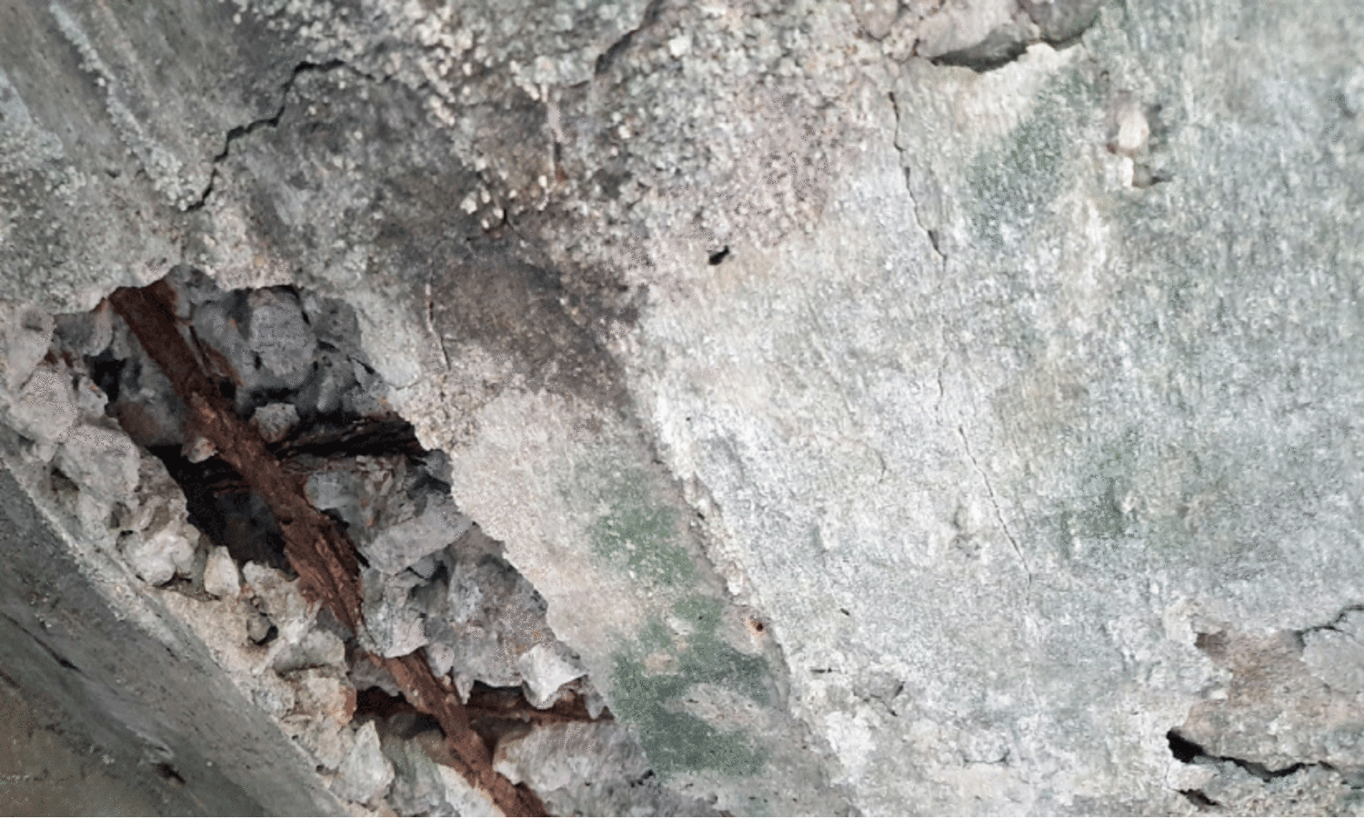 അമ്പലപ്പുറത്ത് വീടുകളിൽ വിള്ളൽ; ഭൂചലനമല്ലെന്ന് പ്രാഥമിക നിഗമനം