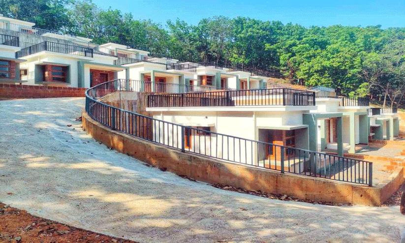 പ്രളയ പുനരധിവാസം; 15 വീടുകൾ നാളെ കൈമാറും പ്രളയ പുനരധിവാസം; 15 വീടുകൾ നാളെ കൈമാറും