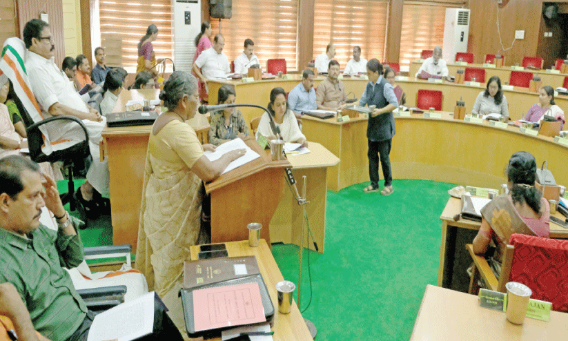ശു​ചി​ത്വ​ത്തി​ന്​ പ്രാ​ധാ​ന്യം; ക​ട​മെ​ടു​ത്ത്​ കു​തി​ക്കാ​ൻ തൃ​ശൂ​ർ കോ​ർ​പ​റേ​ഷ​ൻ