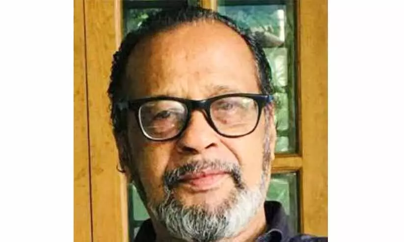 ഒറ്റക്കോളത്തിൽ   ഒതുങ്ങാത്ത ജീവിതങ്ങൾ