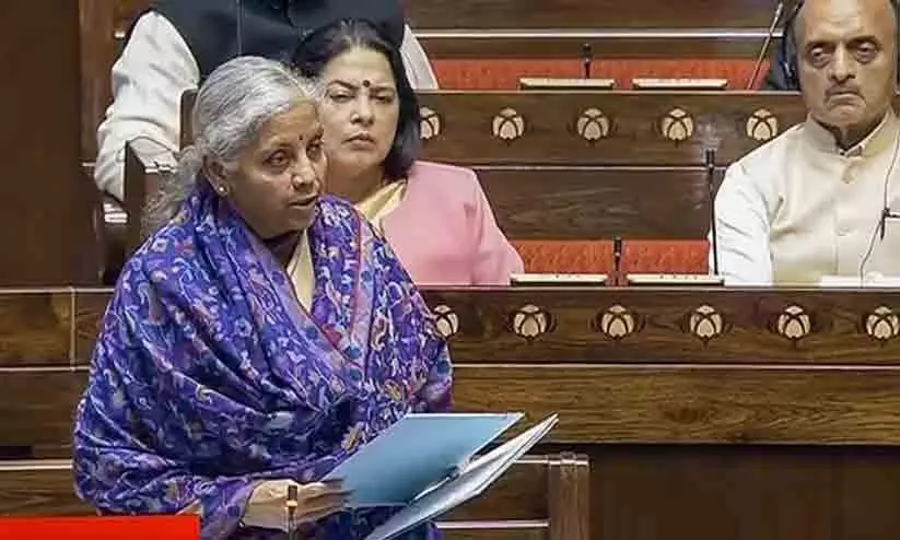 മോദി സർക്കാരിന്റെ നേട്ടങ്ങളും യു.പി.എ സർക്കാരിന്റെ അഴിമതിയും എണ്ണിപ്പറഞ്ഞ് കേന്ദ്രസർക്കാരിന്റെ ധവളപത്രം മോദി സർക്കാരിന്റെ നേട്ടങ്ങളും യു.പി.എ സർക്കാരിന്റെ അഴിമതിയും എണ്ണിപ്പറഞ്ഞ് കേന്ദ്രസർക്കാരിന്റെ ധവളപത്രം