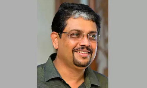 ഒ​ഴി​വാ​ക്ക​ണ​മെ​ന്ന​ഭ്യ​ർ​ഥി​ച്ച്​ ക​ത്ത്​ ന​ൽ​കി​യ​തി​നു​ പി​ന്നാ​ലെ കെ.​എ​സ്.​ആ​ർ.​ടി.​സി സി.​എം.​ഡി അ​വ​ധി​യി​ൽ